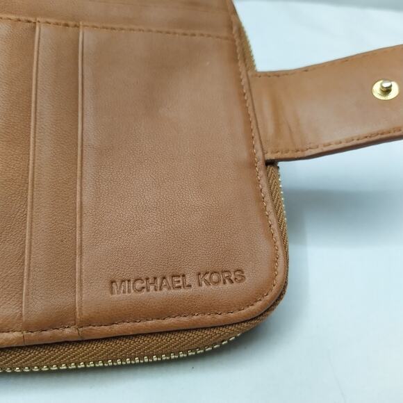 Michael Kors Brown Leather Quilted Zip Around Credit Card Bifold Square Wallet - Picture 10 of 16
